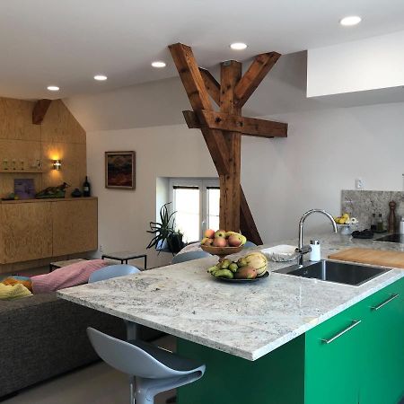 Fox Apartment Hostka  ภายนอก รูปภาพ