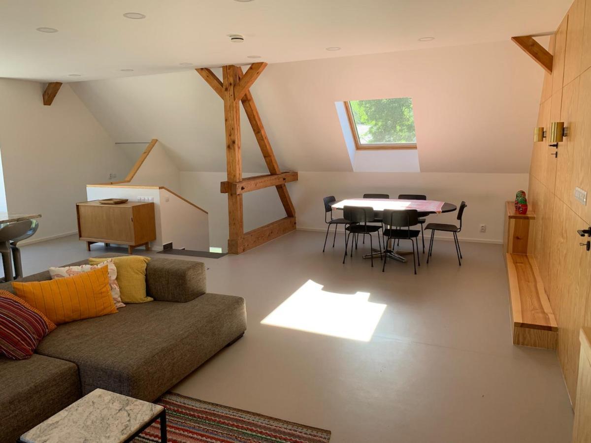 Fox Apartment Hostka  ภายนอก รูปภาพ