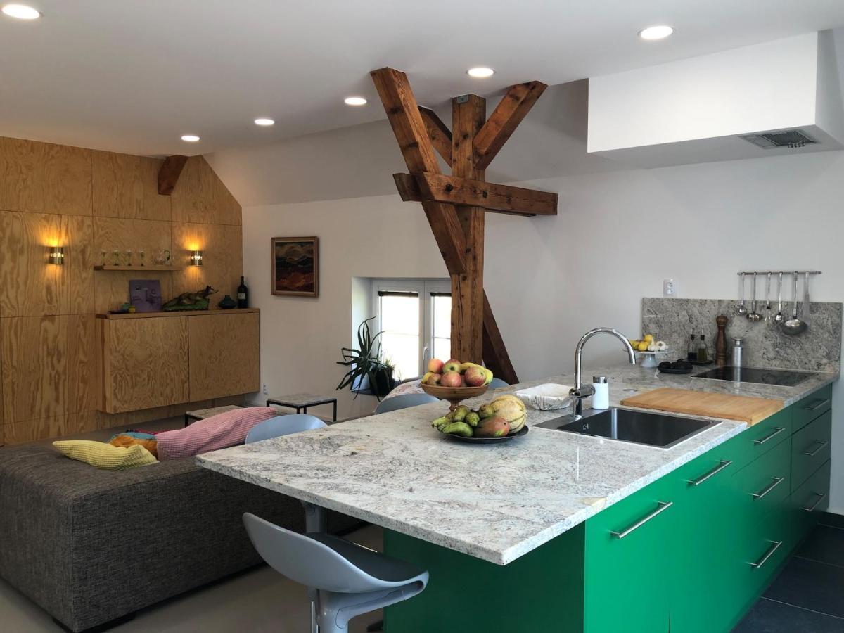 Fox Apartment Hostka  ภายนอก รูปภาพ