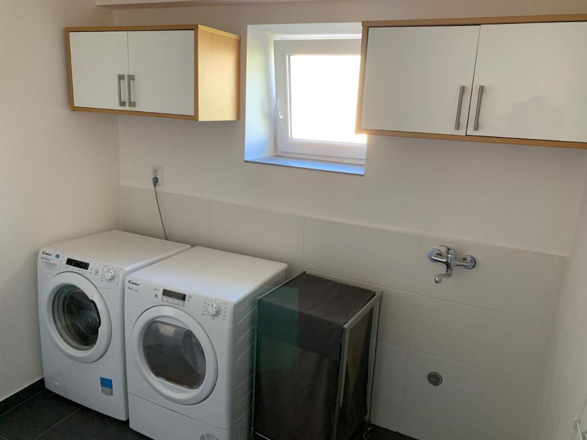 Fox Apartment Hostka  ภายนอก รูปภาพ
